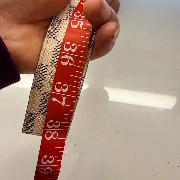 Louis Vuitton Beige Checkered Belt with Gold Buckle - Picture 8 of 8